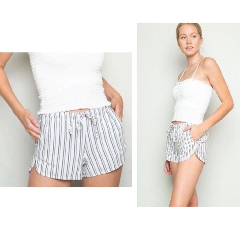 Brandy Melville Stripe White Navy Shorts